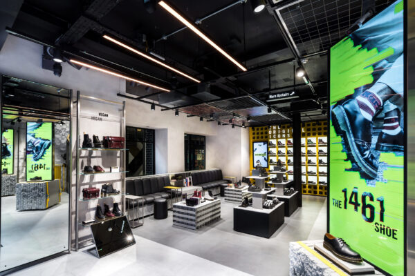 TDM07972 - Doc Martens - Carnaby Street - OVERVIEWS - TDM.Space - HIGH RES