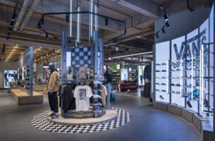 Sports-Direct-Manchester-Flagship2-scaled-1