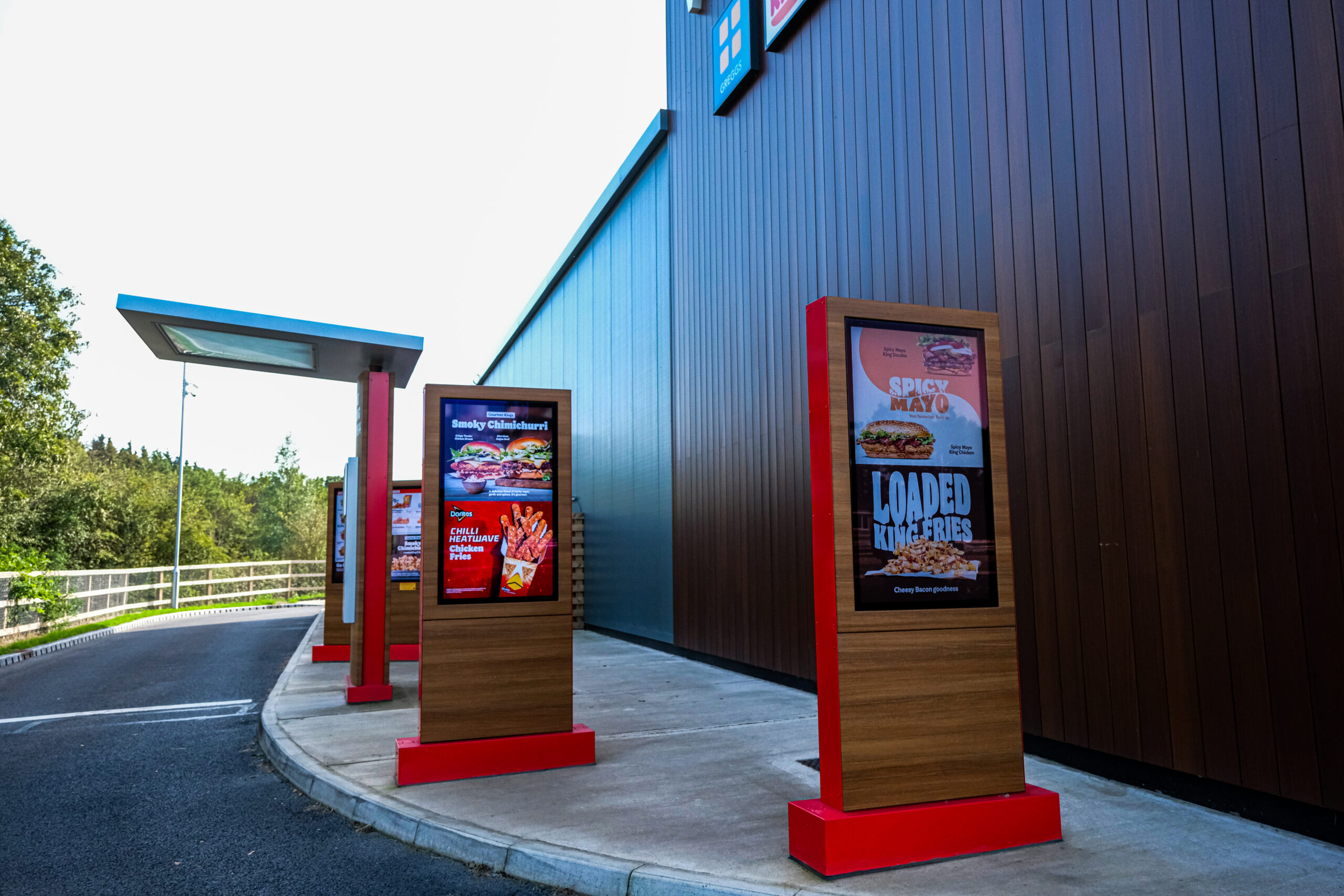 Why Quick Service Restaurants Are Switching To Digital Displays.