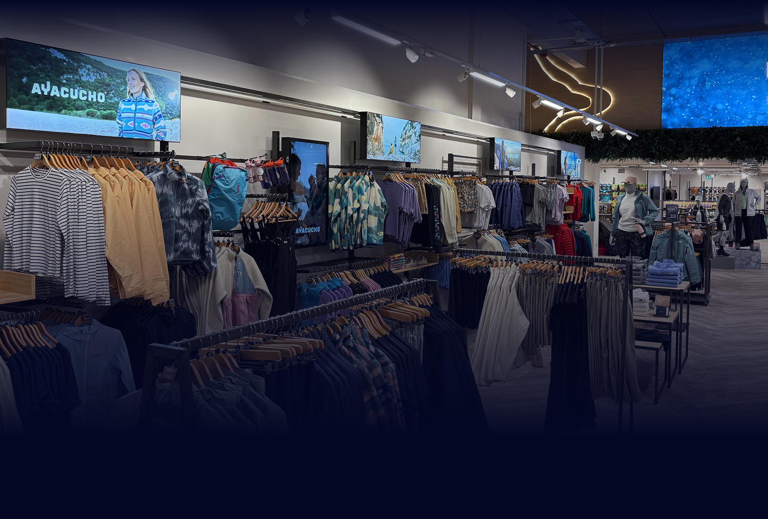 Cotswold Outdoor Group Expands Retail Media Strategy to In-Store with Broadsign and IUF